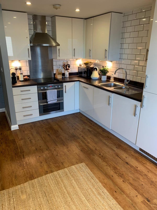 Flat Ramsgate Street in Greater London