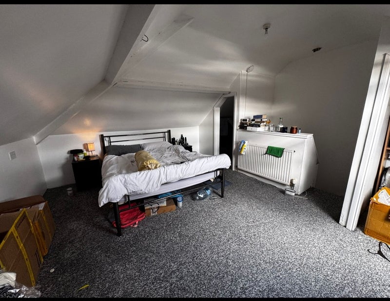 Room Radyr Place in Cardiff