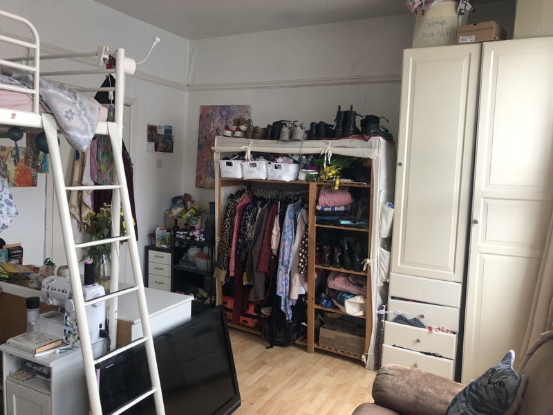 Room Seven Sisters Road in Greater London