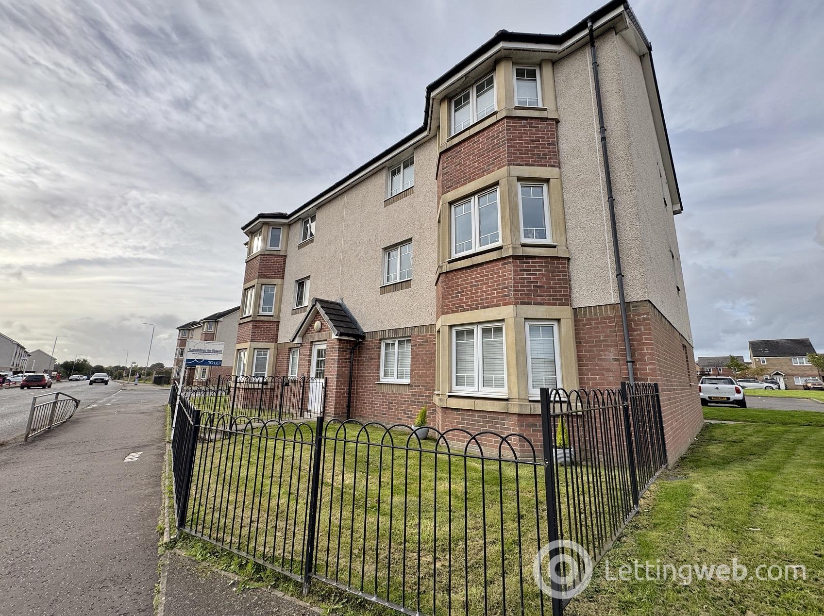 Flat Gartloch Road in Glasgow