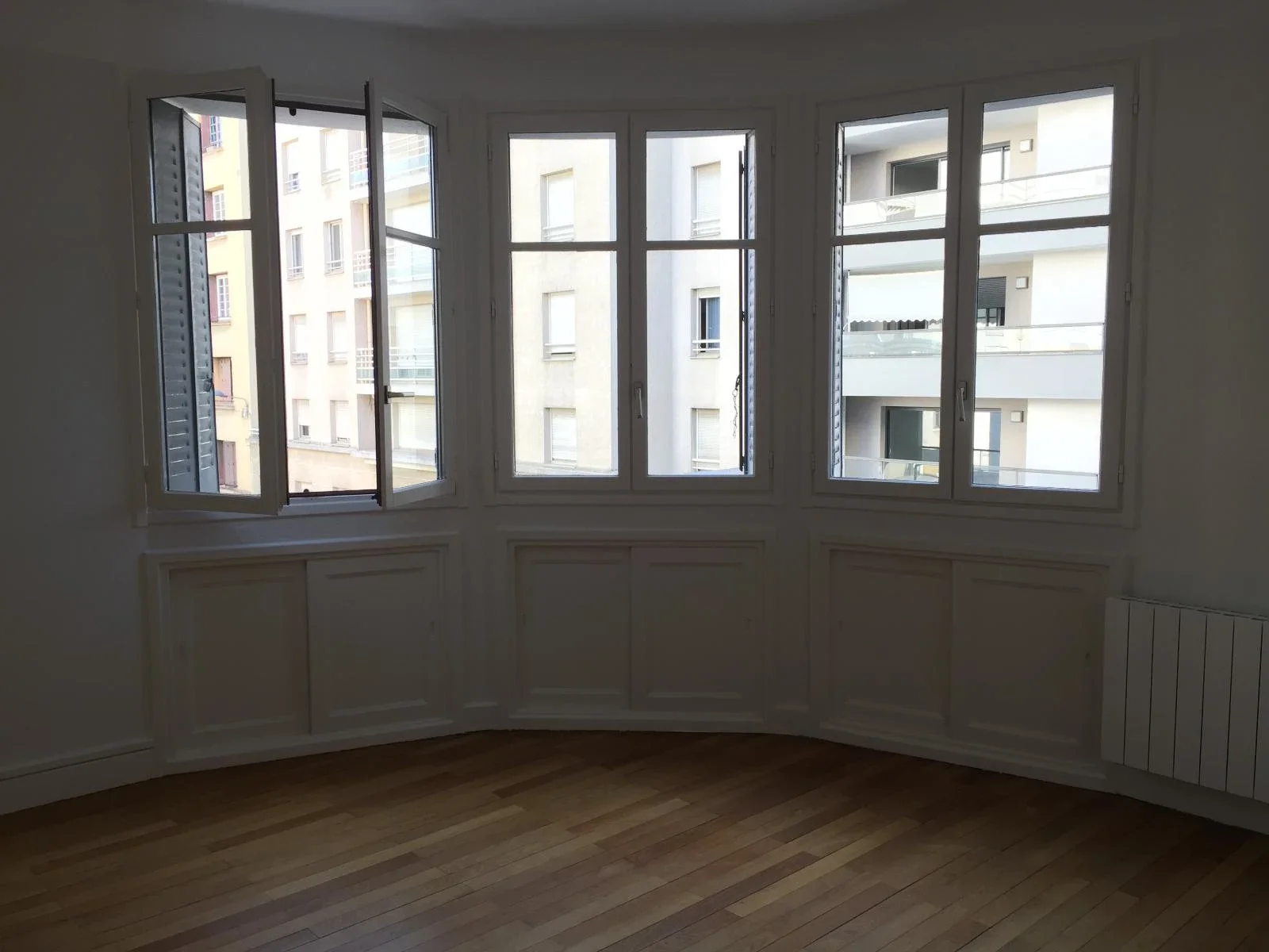 Flat Rue Louis Becker in Villeurbanne