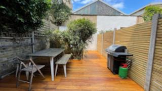 Flat Cruden Street in Greater London