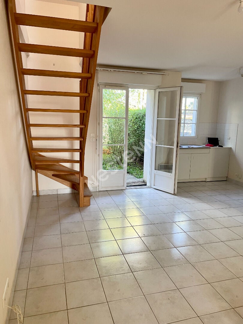 Flat Rue Alfred de Vigny in Ciran