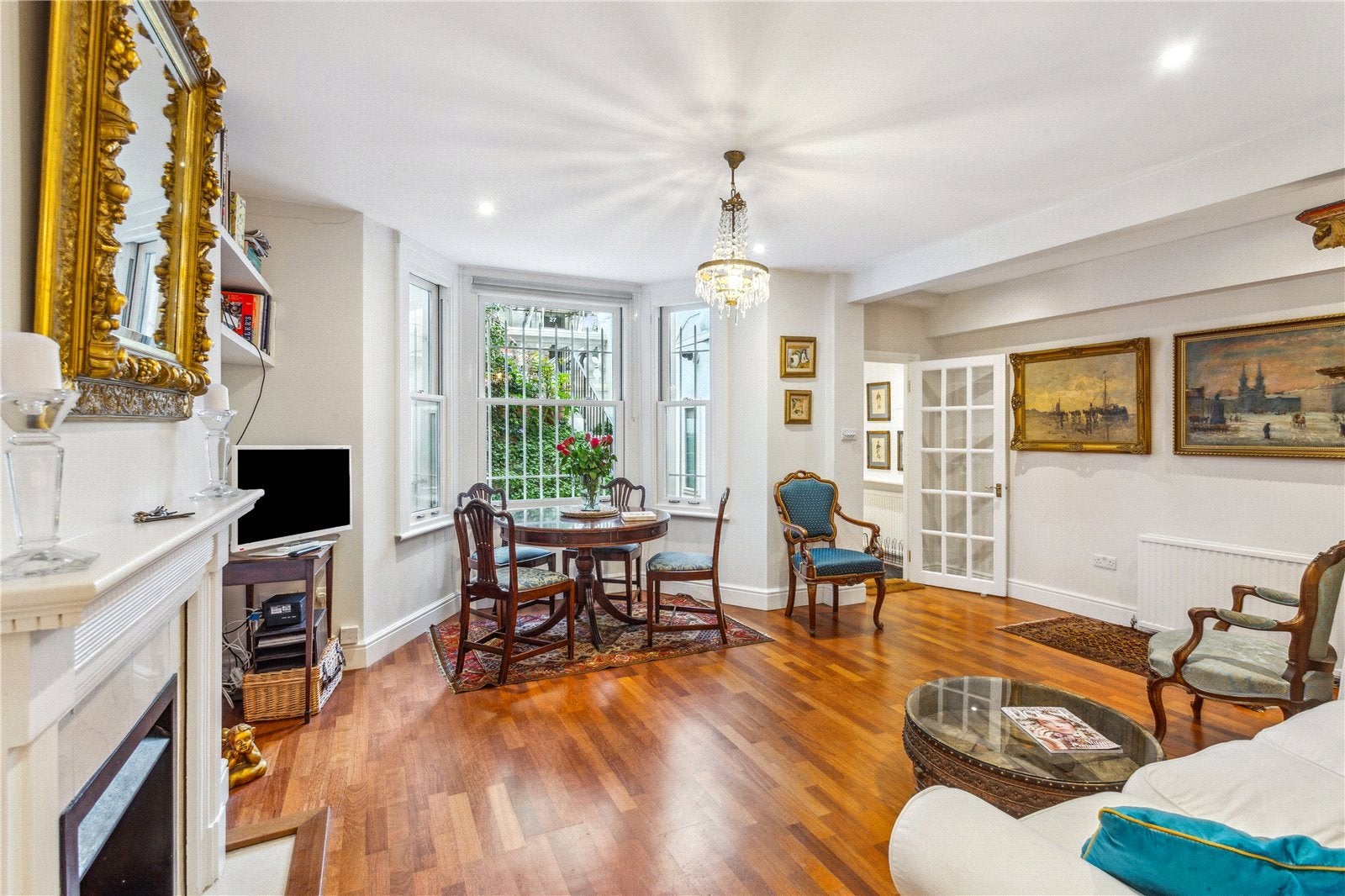 Flat Campden Grove in Greater London