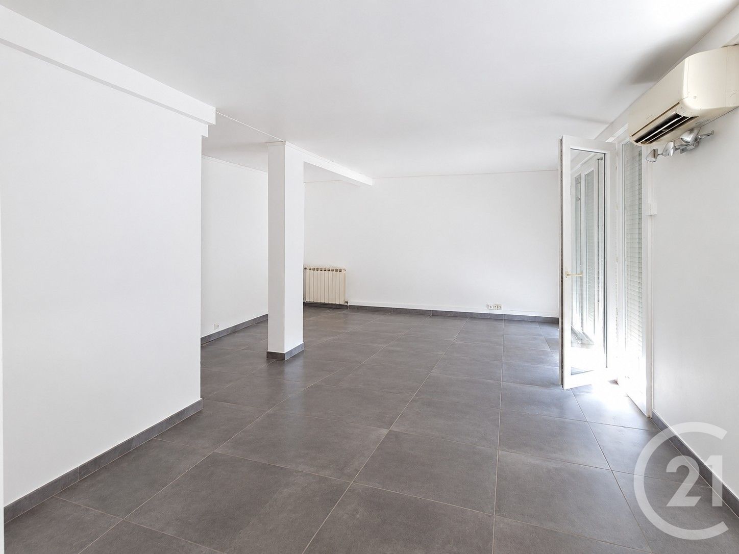 Flat Avenue Raymond Dugrand in Montpellier