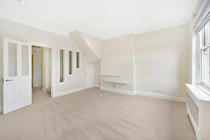 Flat Lennox Gardens in Greater London