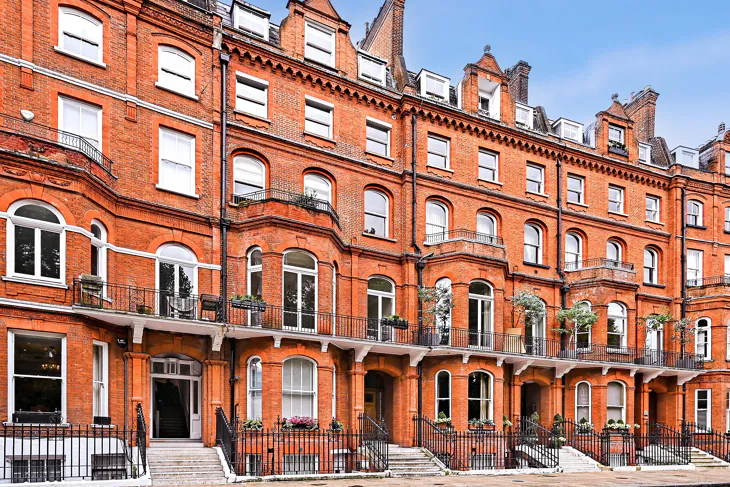 Flat Lennox Gardens in Greater London