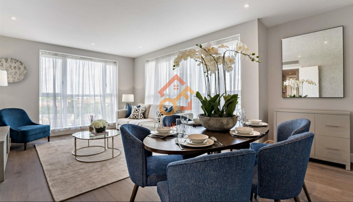 Flat Westferry Circus in Greater London
