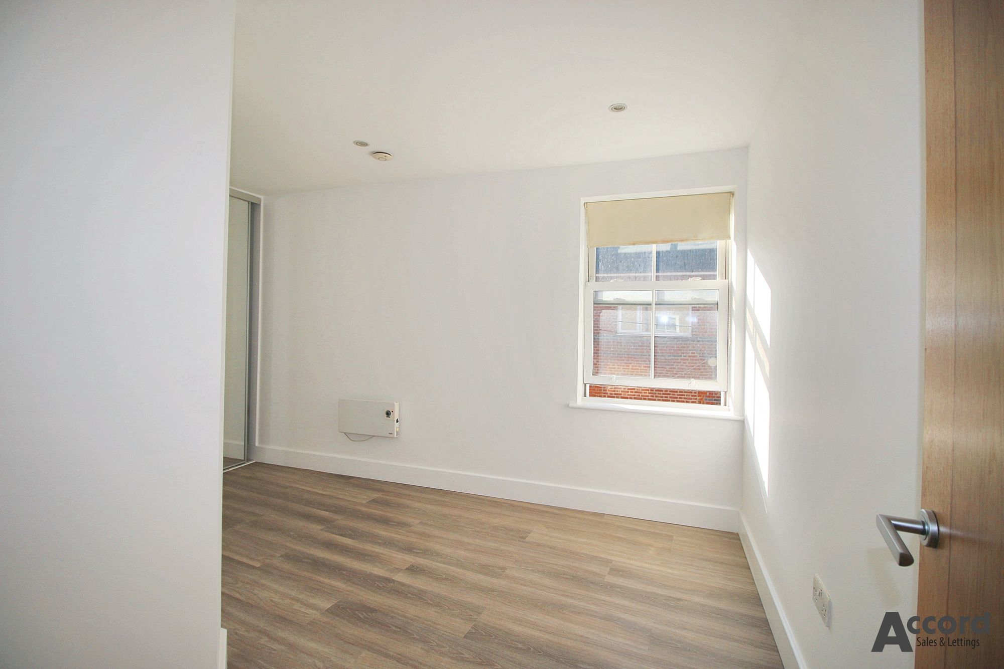 Flat Warley Hill in Brentwood