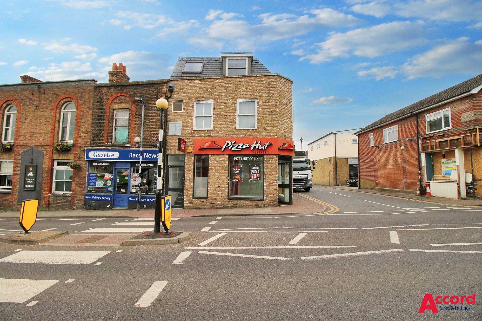 Flat Warley Hill in Brentwood