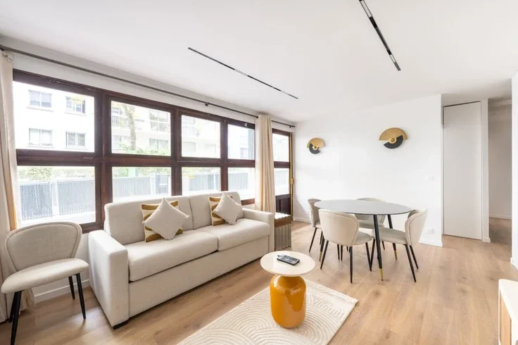 Appartement Rue Lisfranc à Paris