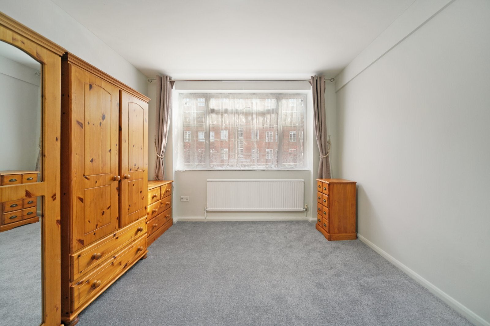 Flat Eamont Street in City of Westminster