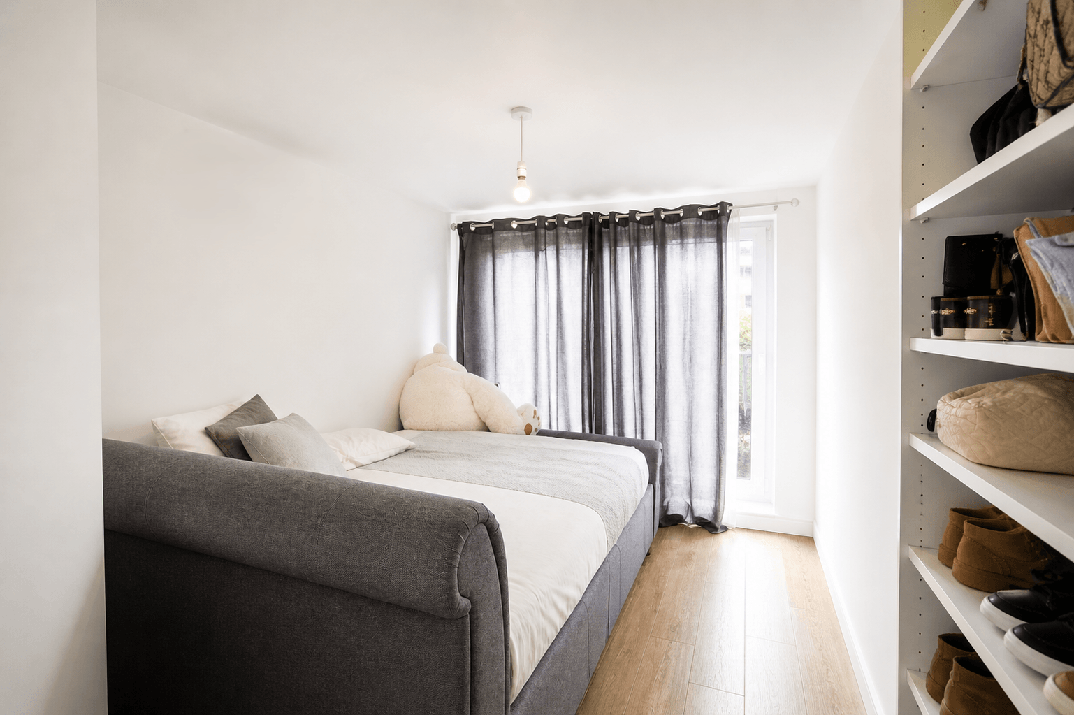 Flat Northolt Road in Greater London