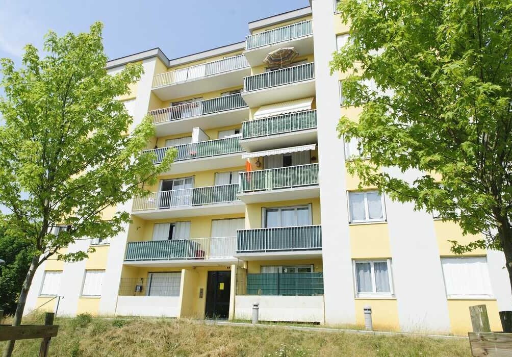Flat Rue du Faubourg de Pierre in Charleville-Mézières