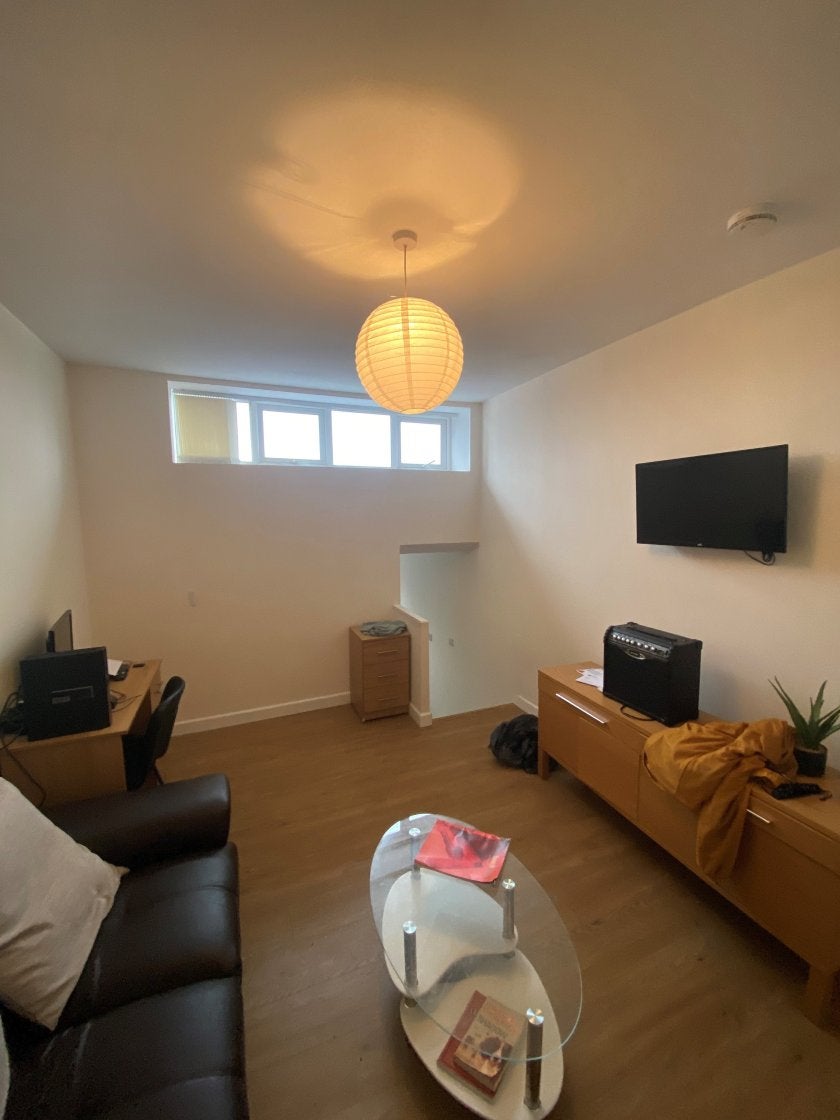 Flat The Kingsway in Swansea