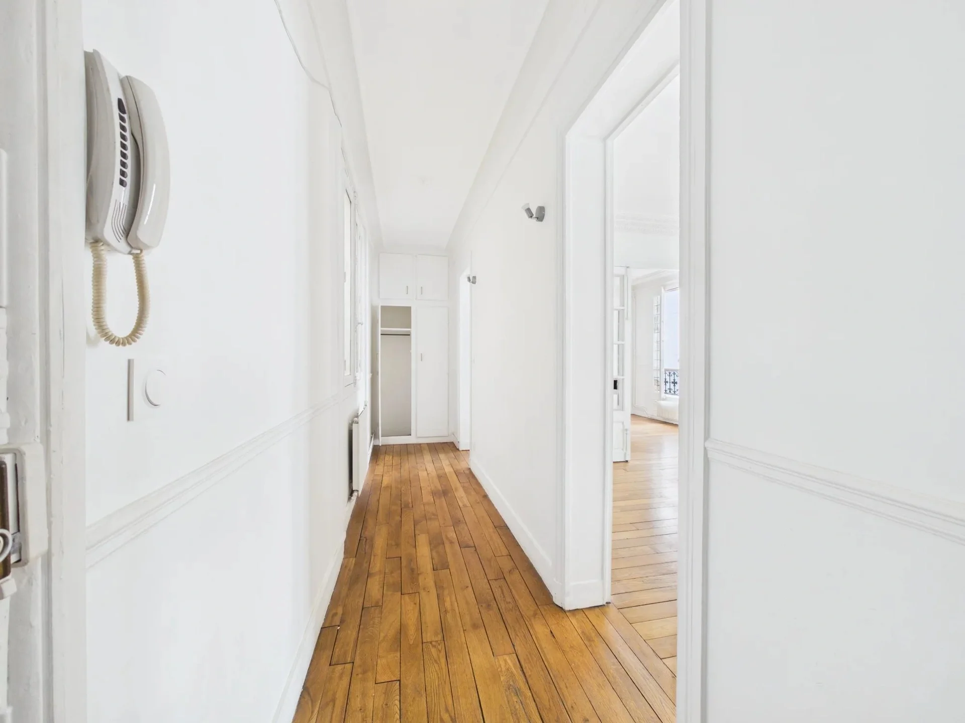 Appartement Rue Pierre Demours à Paris