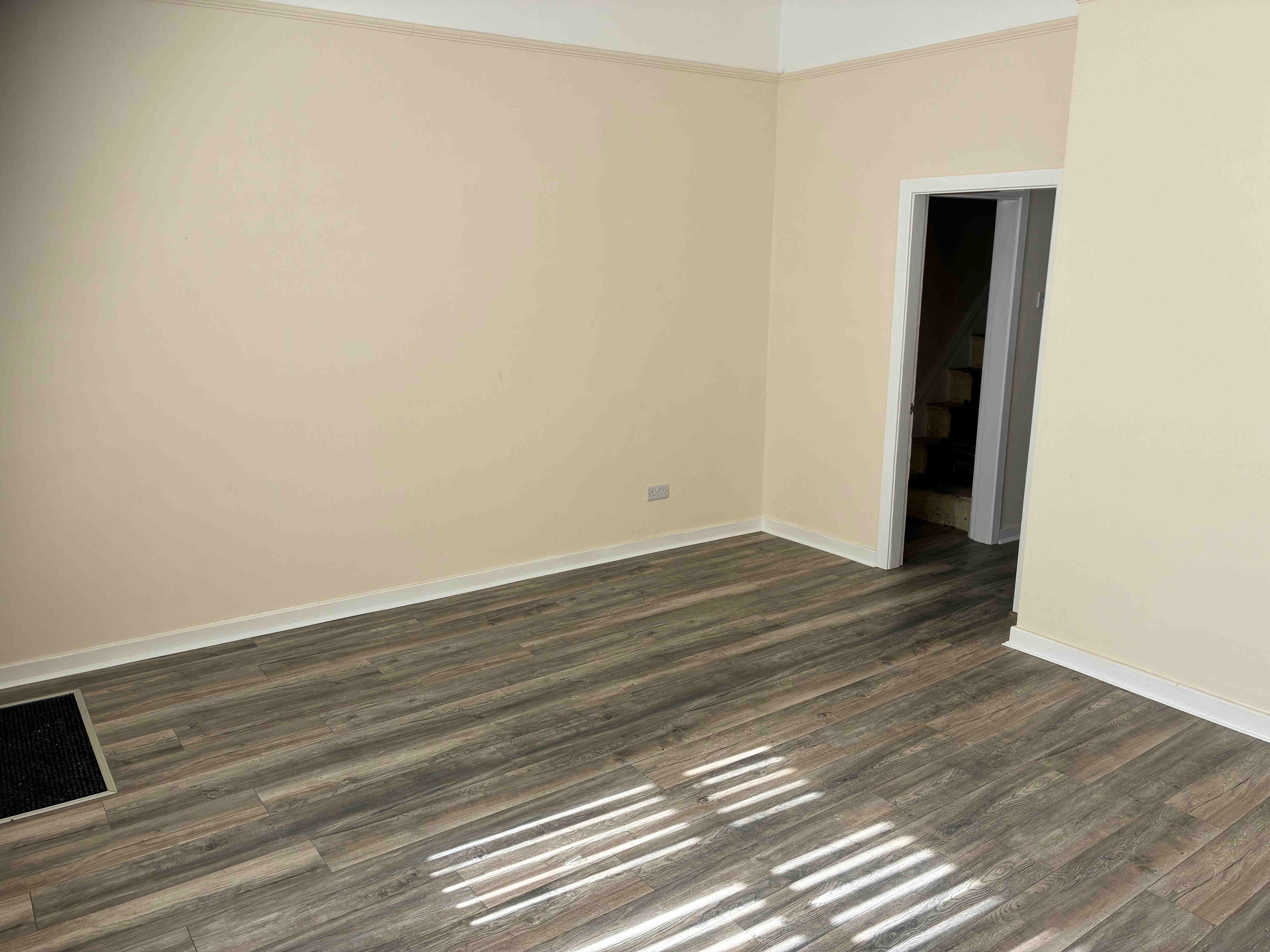 Flat Brideoake Street in Leigh