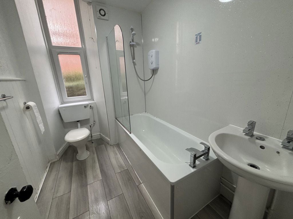 Room St Mary Place in Dundee