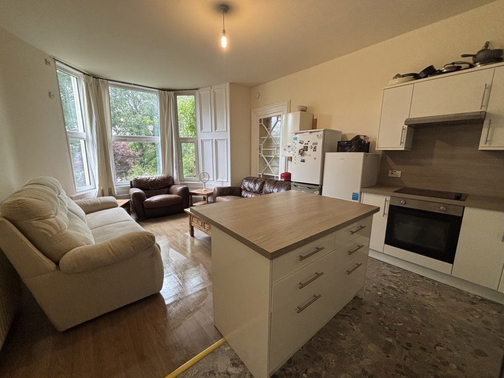 Room St Mary Place in Dundee