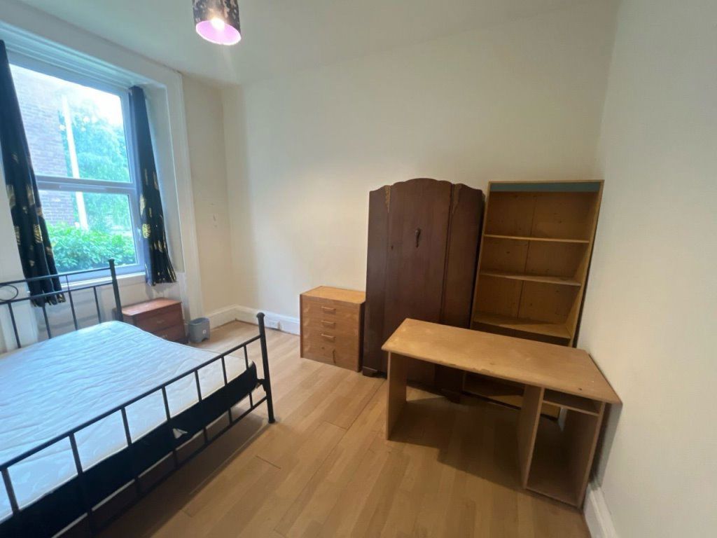 Room St Mary Place in Dundee