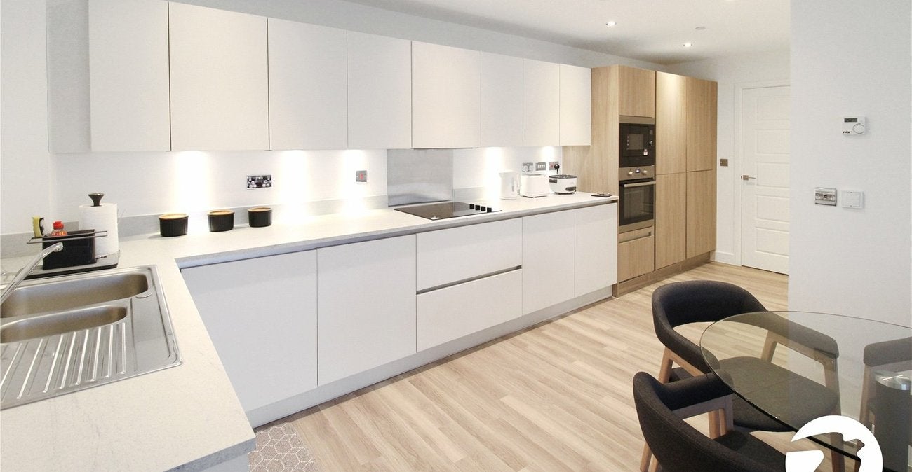 Flat Rixson Road in Ebbsfleet Garden City