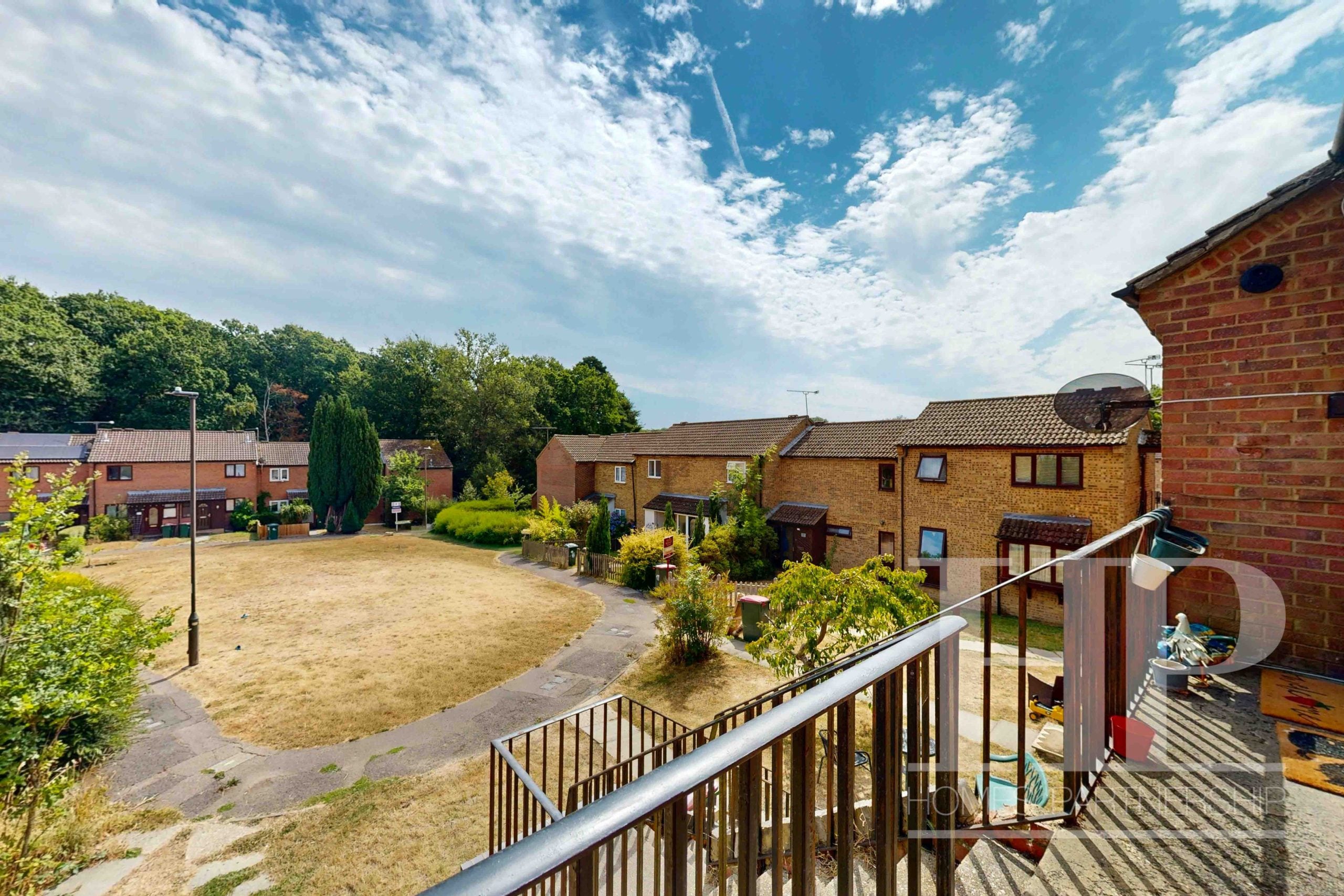 Flat Greenways Walk in Crawley
