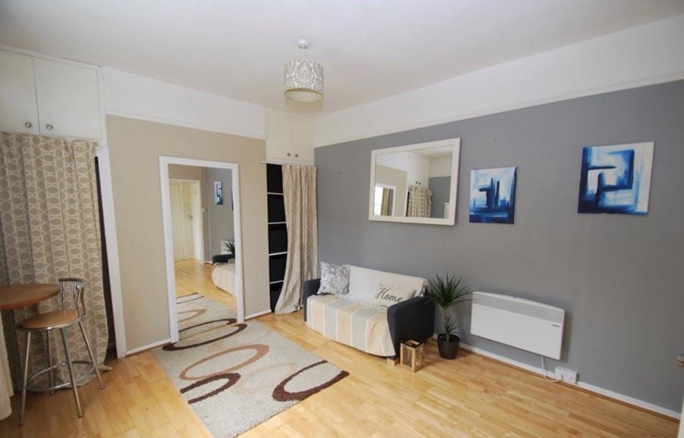 Flat Lower Oldfield Park in Bath