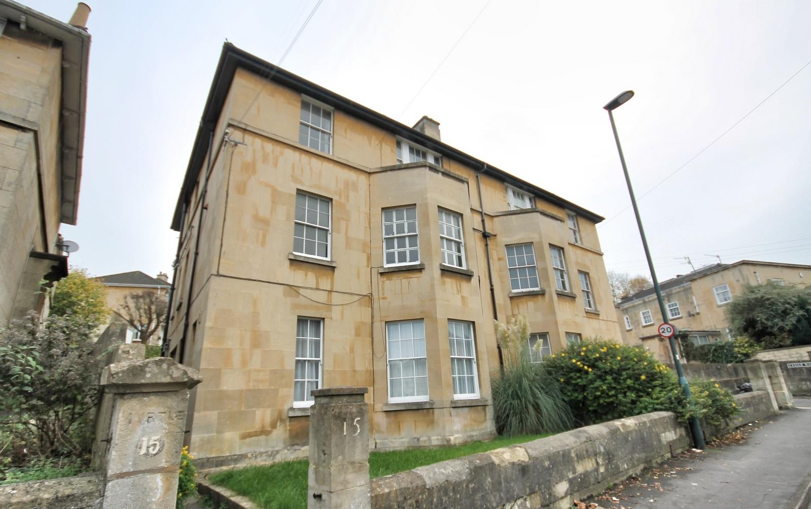 Flat Lower Oldfield Park in Bath