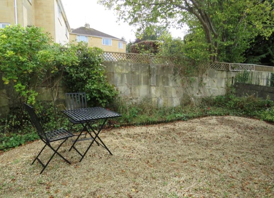 Flat Lower Oldfield Park in Bath