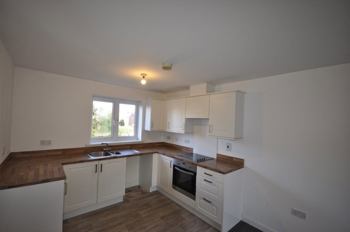 Flat Marshall Crescent in Dudley