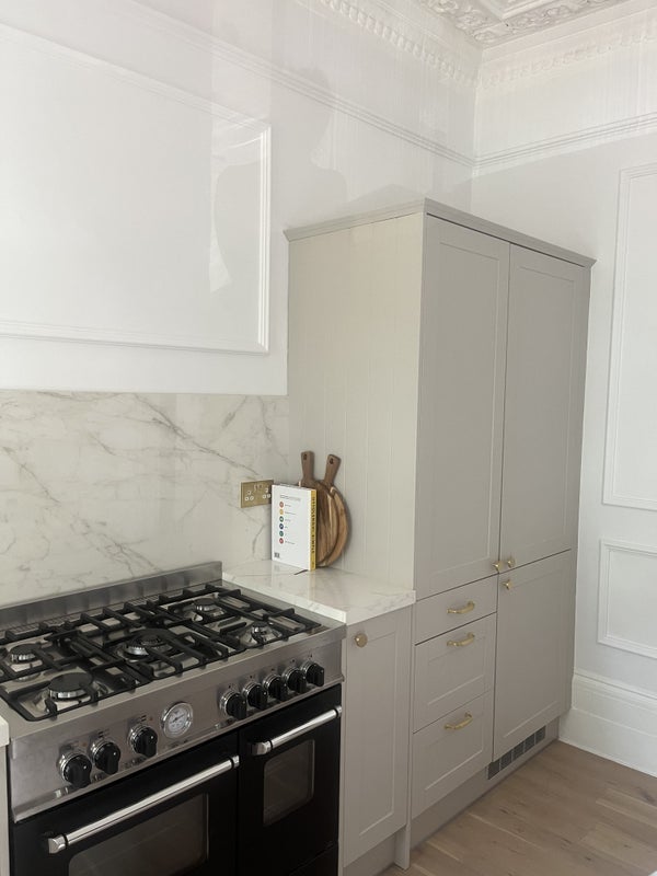 Flat Loraine Road in Greater London