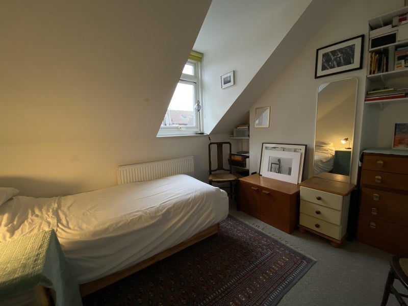 Room Russell Road in East Suffolk