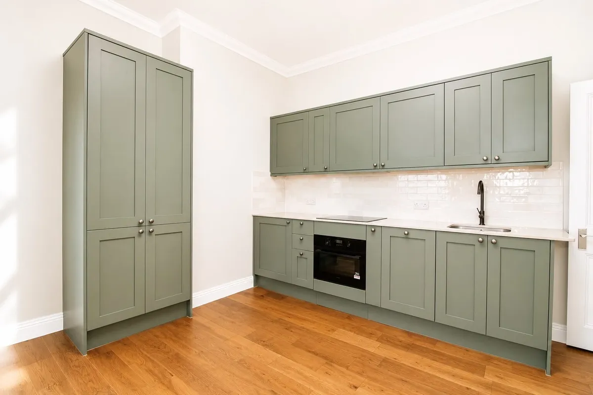 Flat Brunswick Terrace in Hove