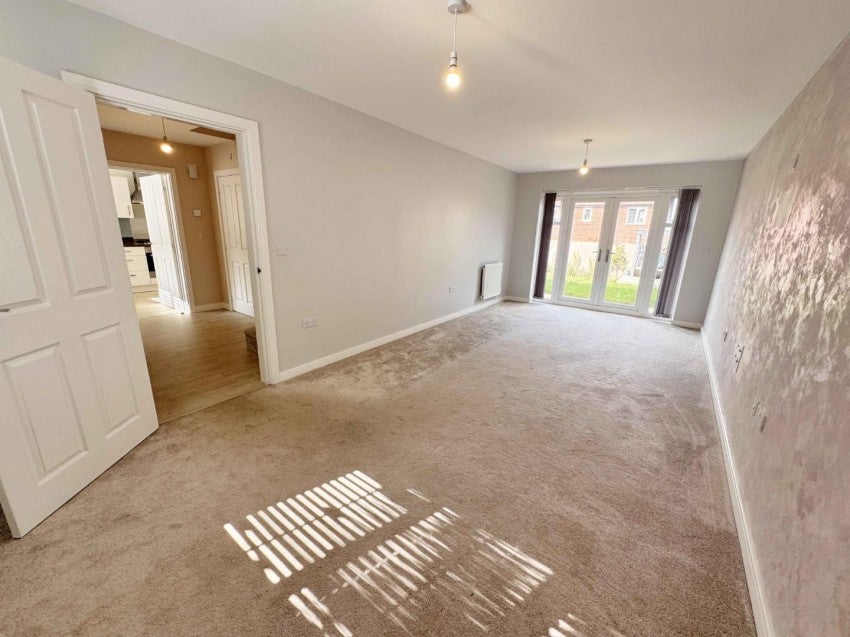 House Preston Close in Rugby