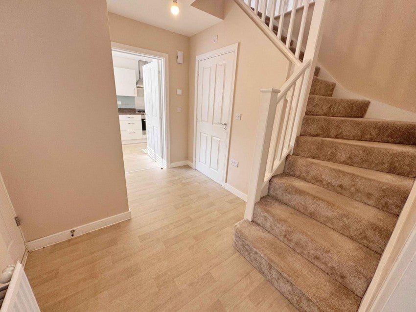 House Preston Close in Rugby