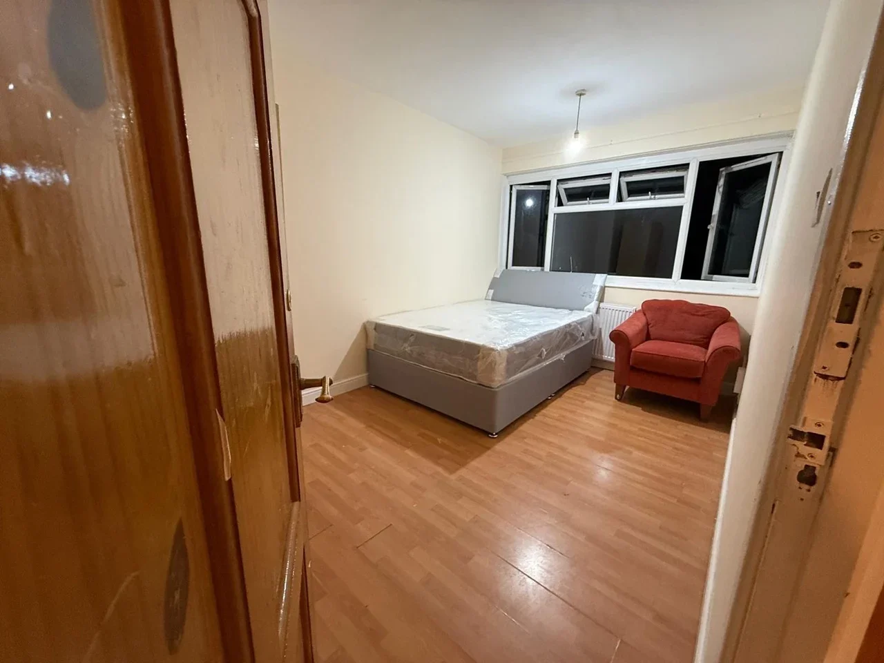 Room Conington Road in Greater London