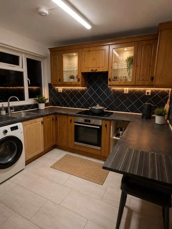Room Conington Road in Greater London