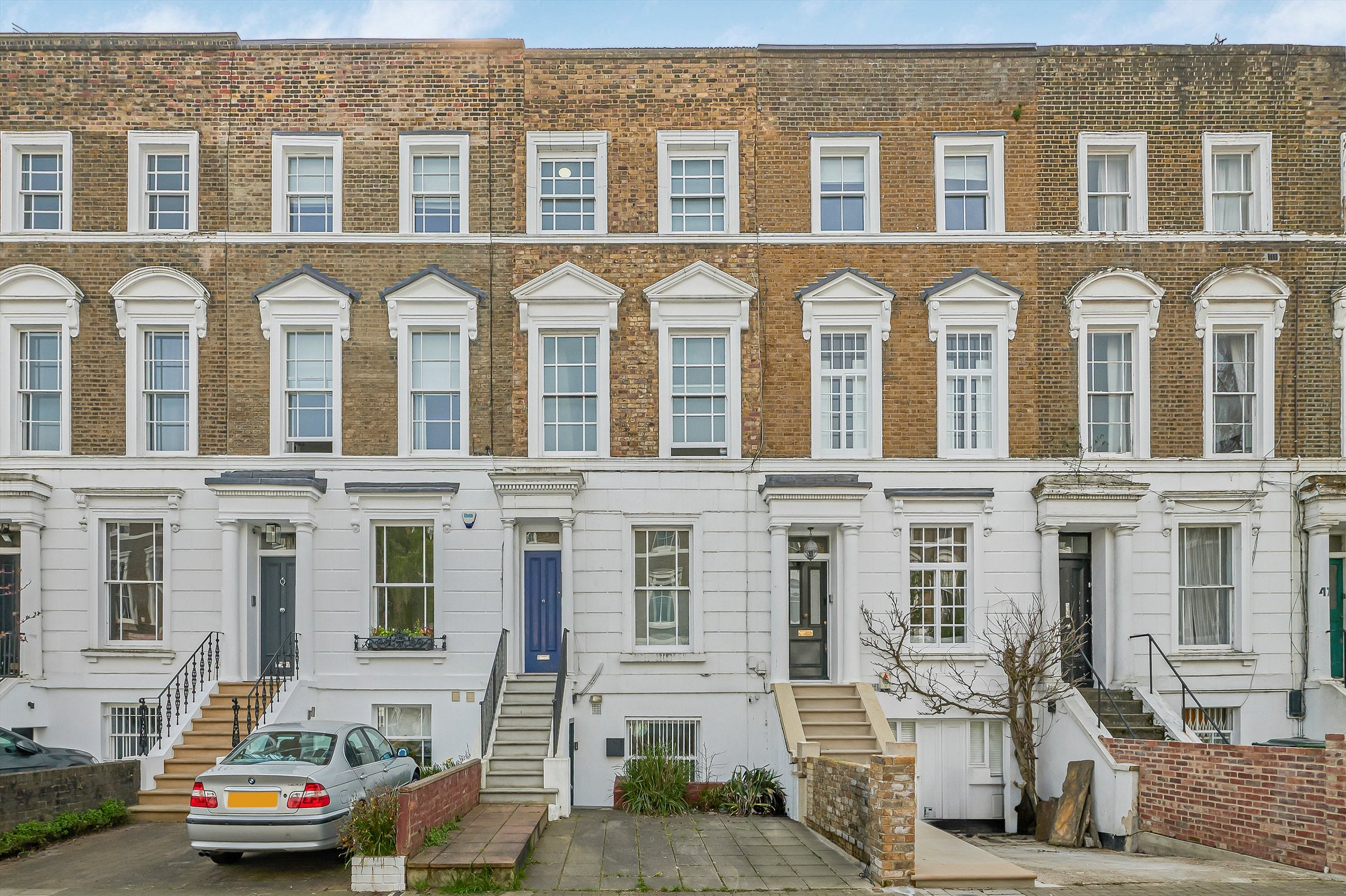 Flat Fentiman Road in Greater London