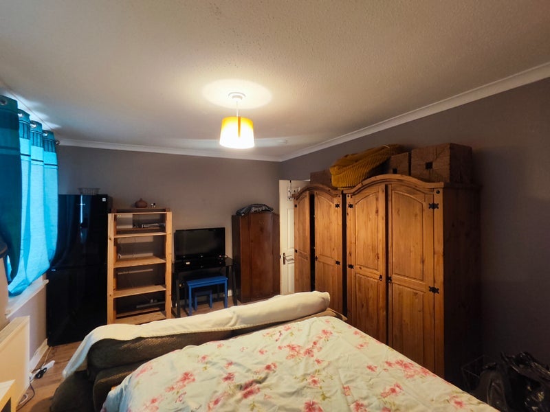Room Ferry Road Avenue in City of Edinburgh