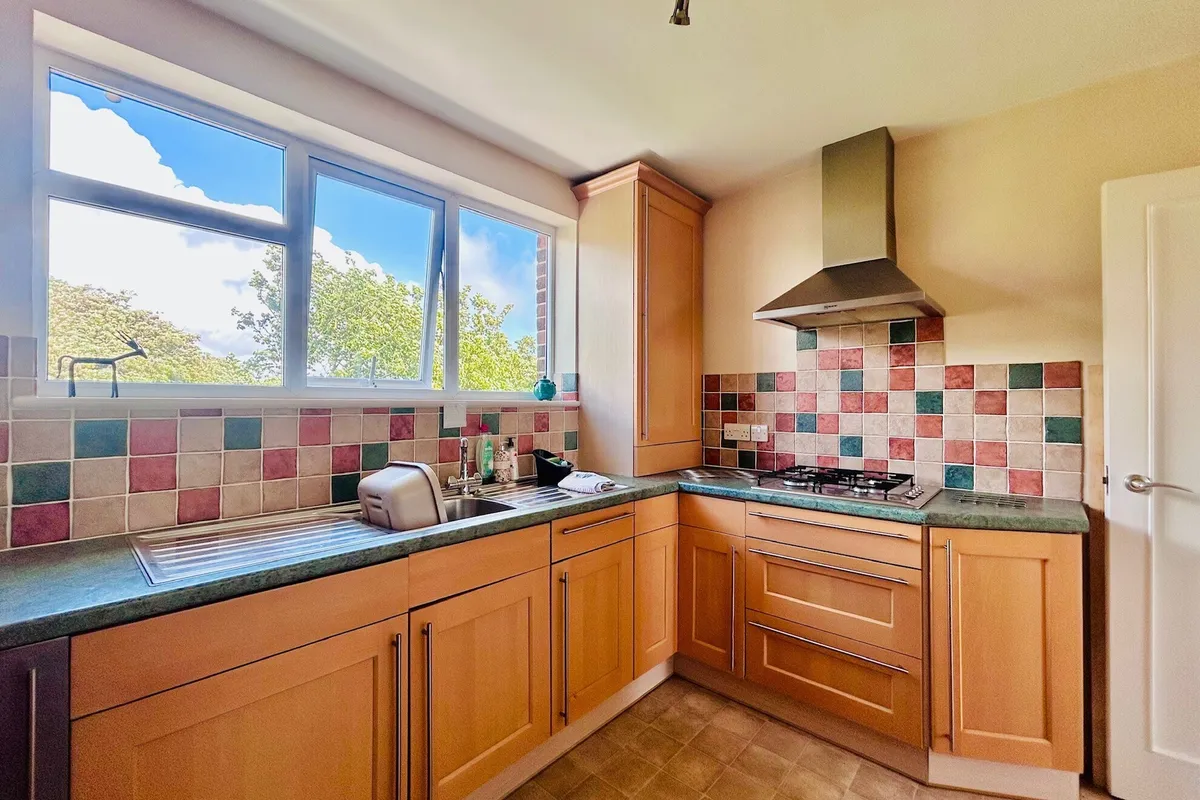 Flat Wykeham Road in Worthing