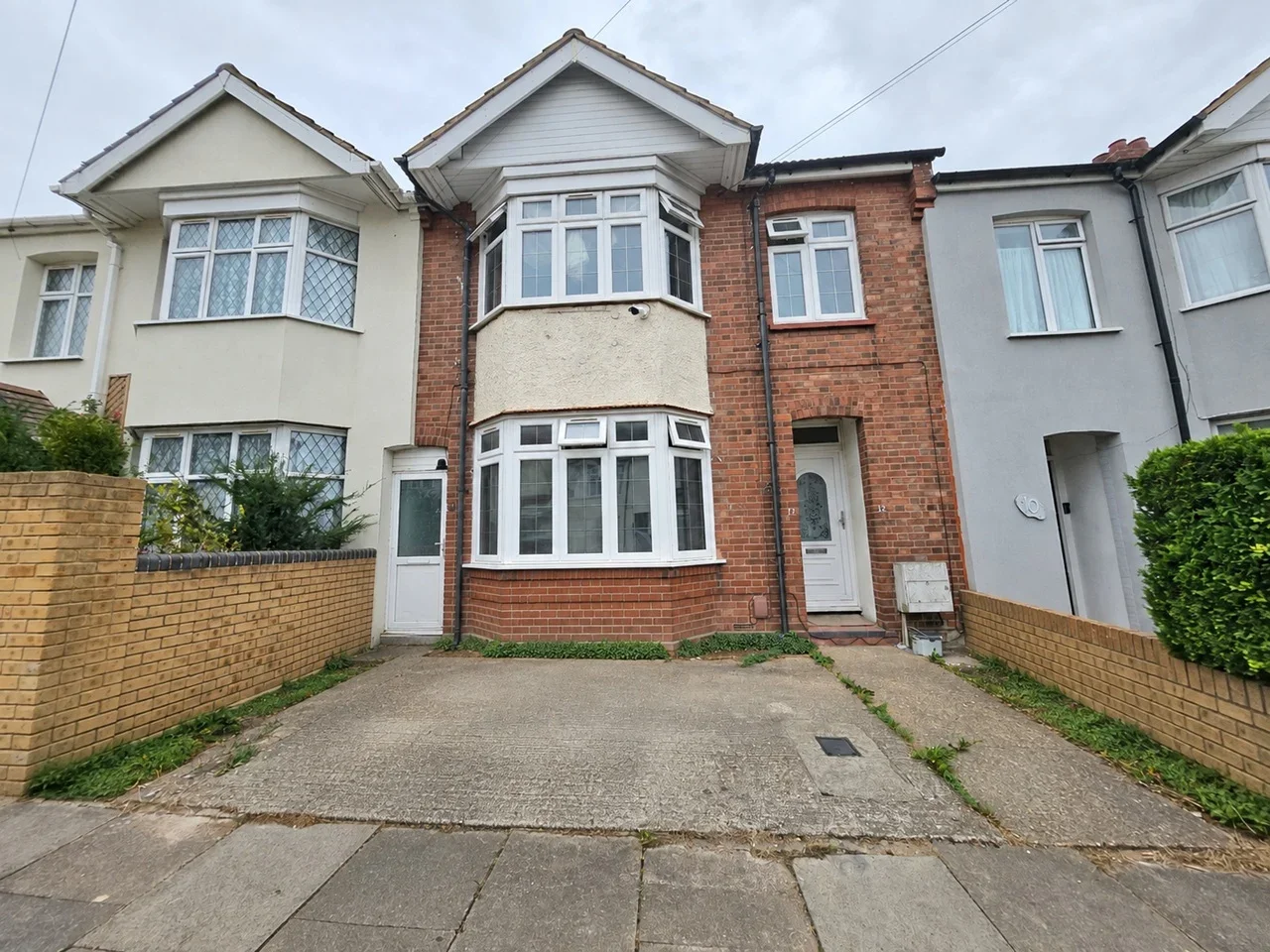 House Tudor Road in Luton