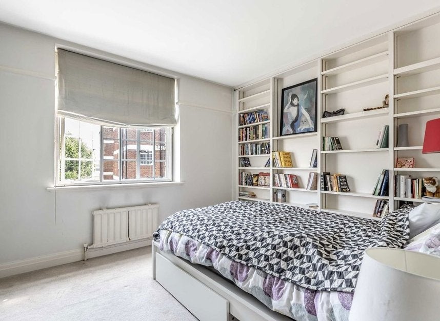 Flat Coram Street in Greater London