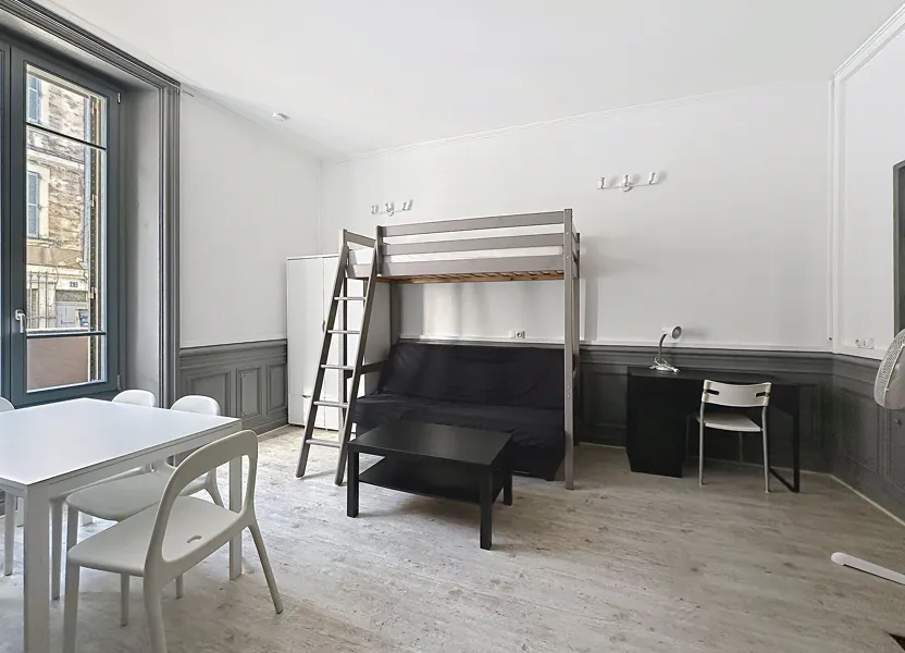 Flat Rue Thiers in Avignon