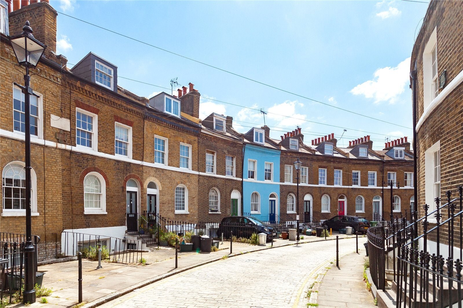 Flat Keystone Crescent in Greater London