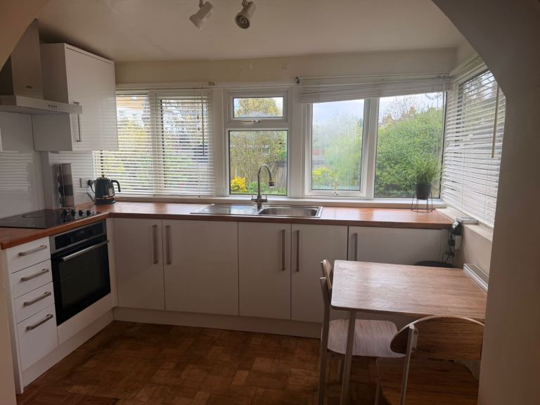 Flat Delamere Road in Greater London