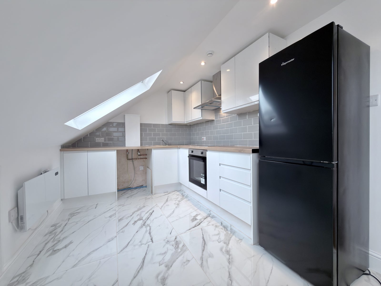 Flat Gambole Road in Greater London