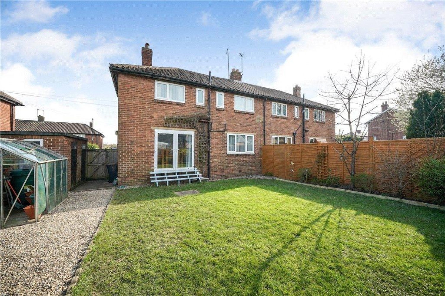 House Poplar Grove in Harrogate