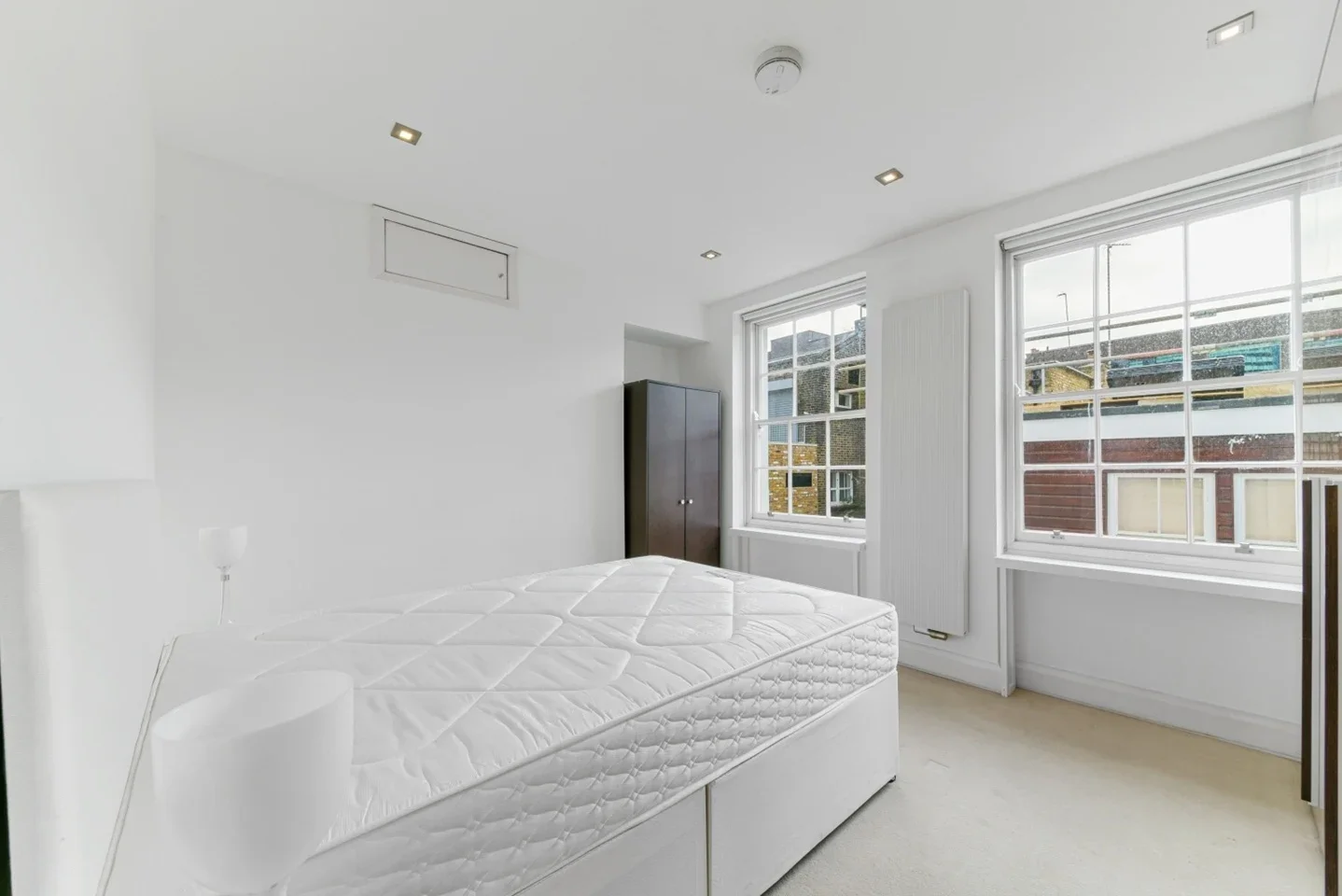 Flat Midford Place in Greater London