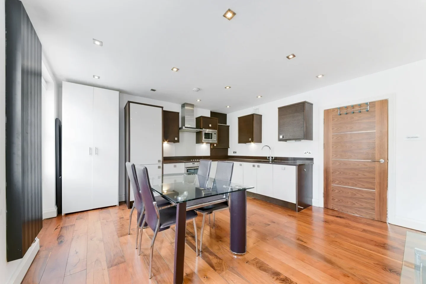 Flat Midford Place in Greater London