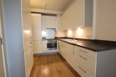 Flat Stroudley Road in Brighton